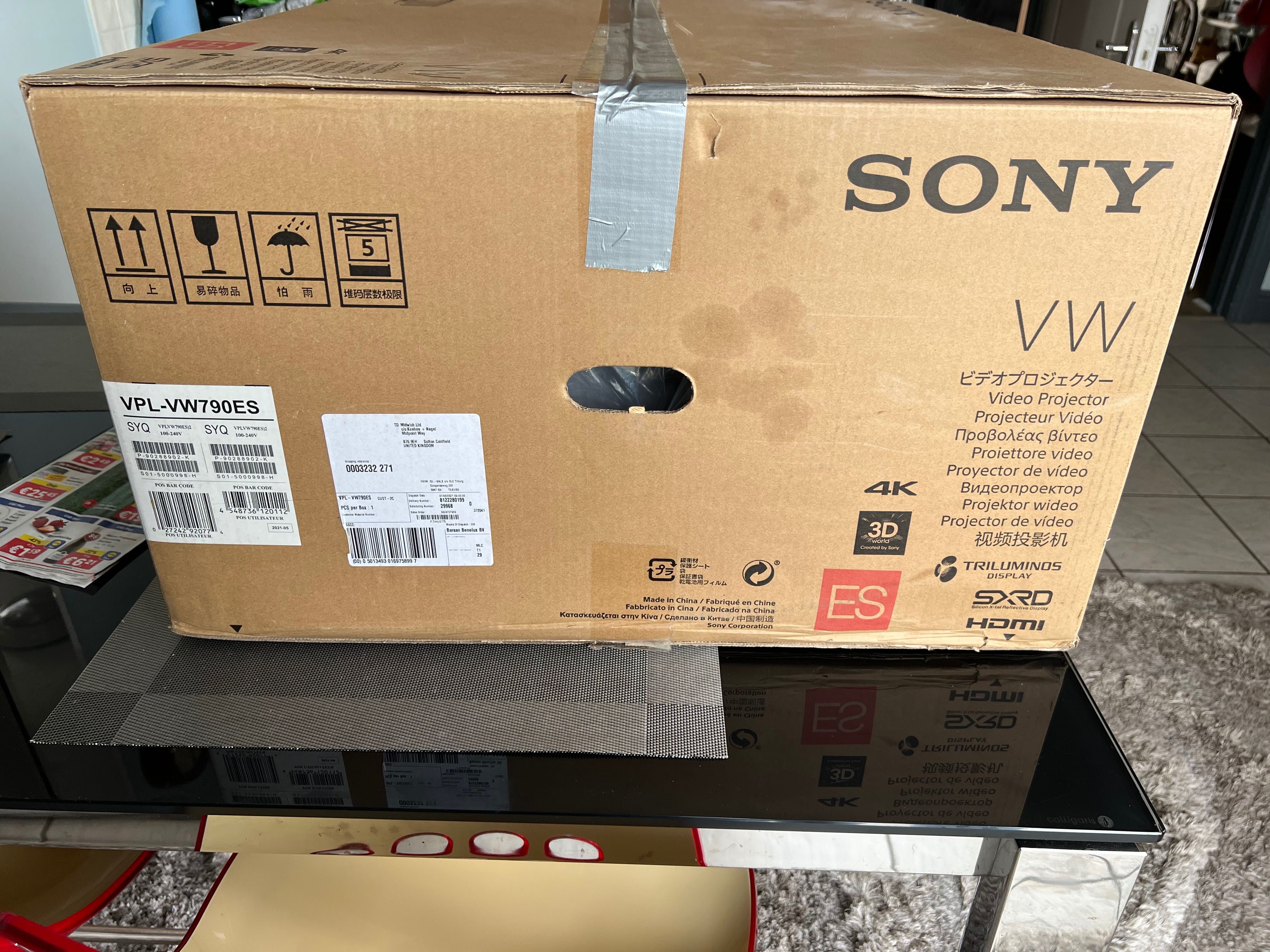 Sony VPL-VW790ES