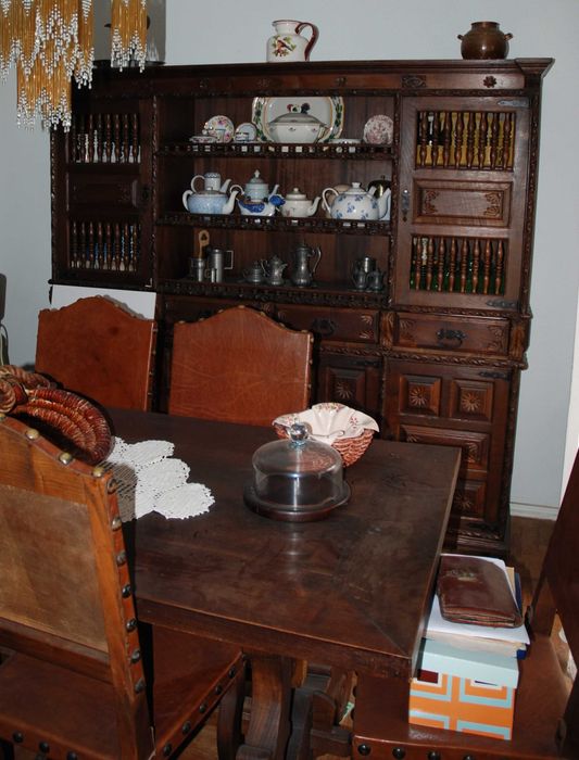 Mobília de sala de jantar em madeira maciça