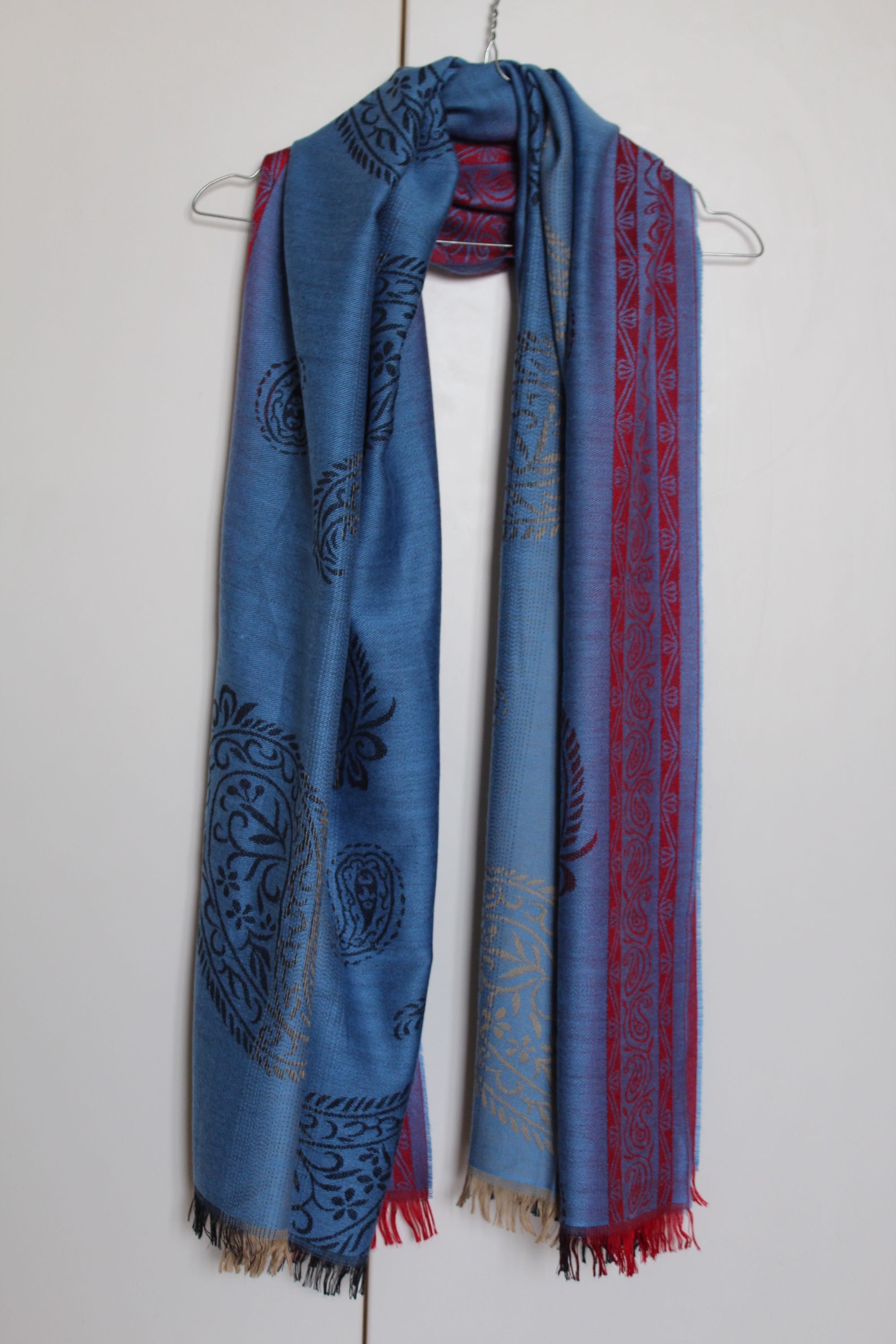 Lenço Pashmina azul e vermelha (como nova)