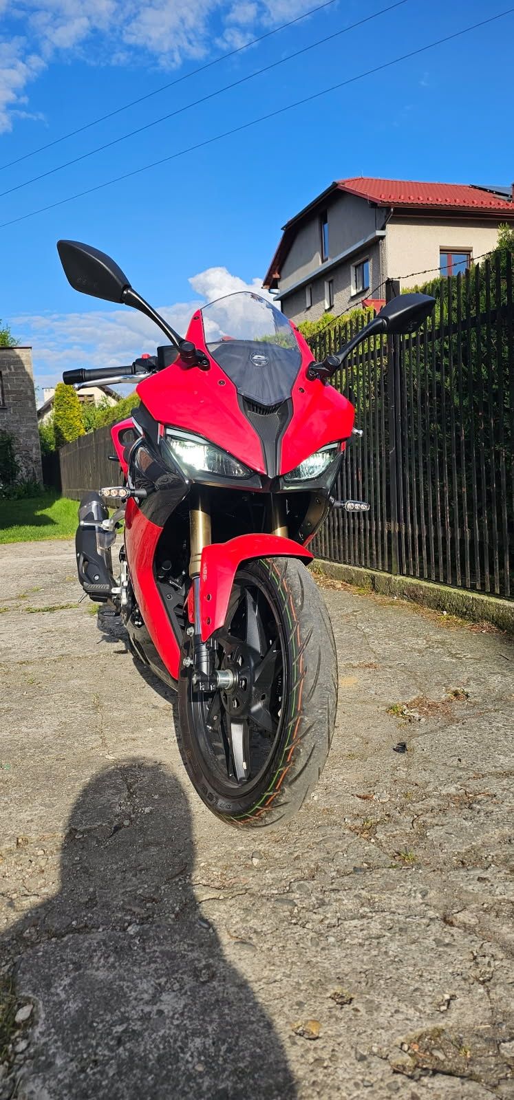 Qj motor SRK125R Ścigacz