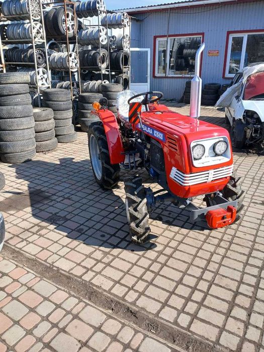 Трактор SHIBAURA SD1540B