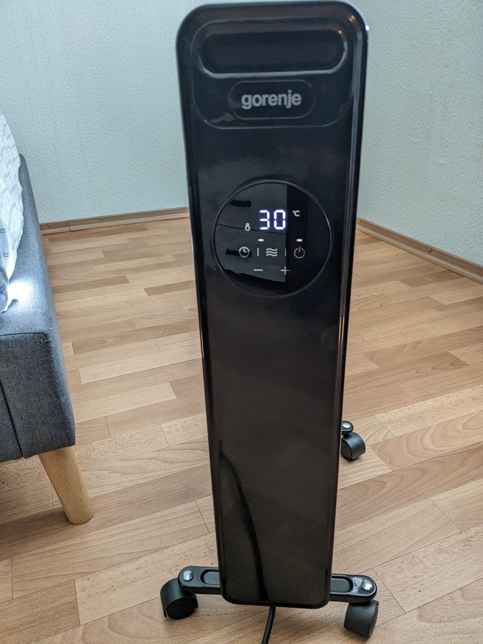 Обігрівач масляний Gorenje OR 2000 EB з пультом керування