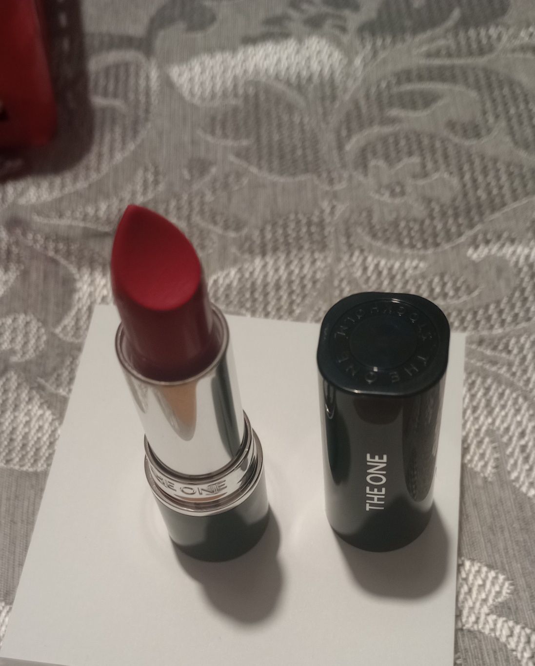 Pomadka  Oriflame THE ONE Colour Stylist Ultimate odcień Rebel Red