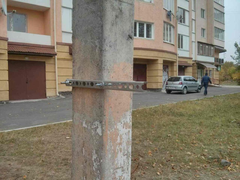 Продам траверсу (комплект кріплення)