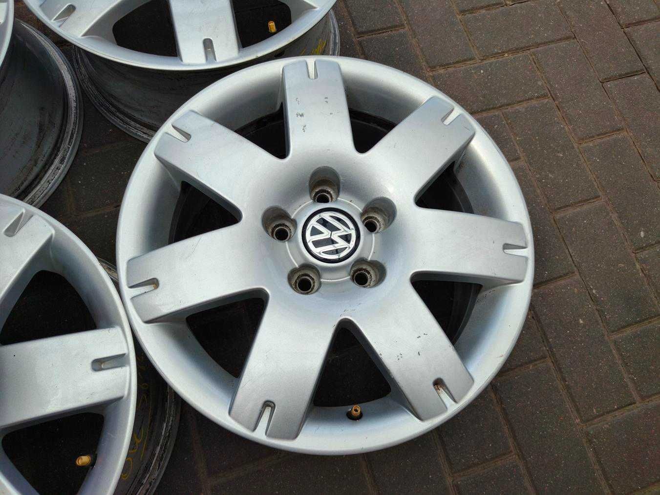 5x112 Alufelgi R16 VW PASSAT B5 FL B6 B7 B8 Touran Golf Caddy ET37 7j