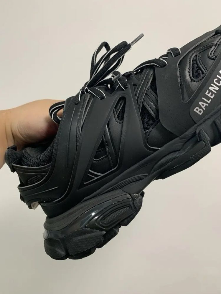 Balenciaga track 3