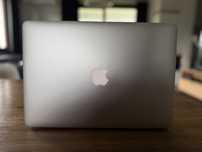 MacBook Air A1466 (Early 2015) 128GB SSD, 4GB RAM. Świetny stan!