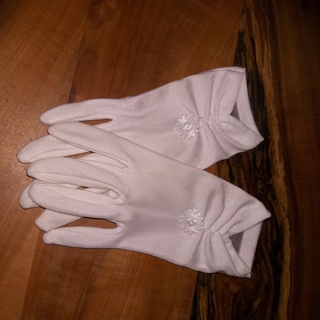 Rękawiczki białe do komunii