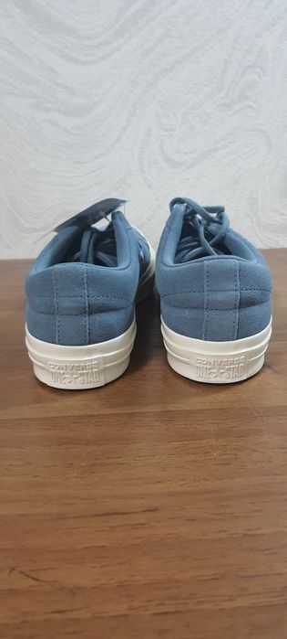 Продам новые кеди Converse ONE STAR OX