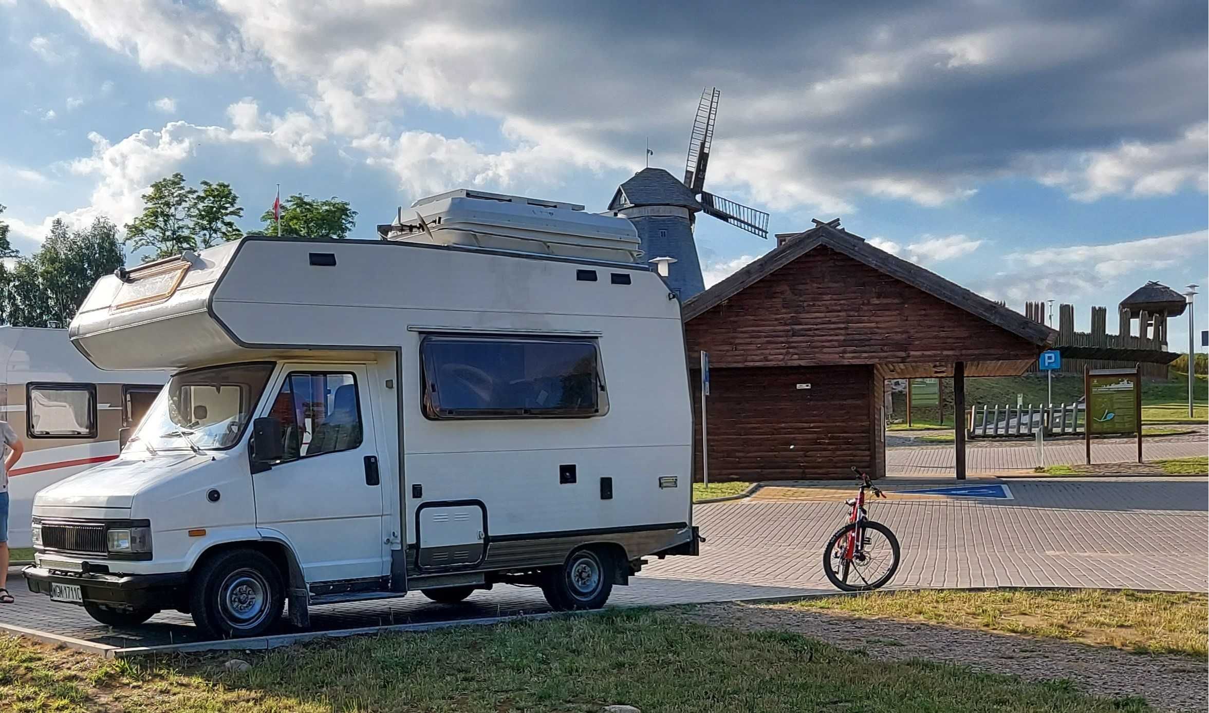 kamper wynajem. wynajem kampera. kamper. kamperów. camper wynajem.