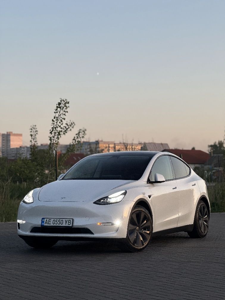 Tesla Model Y 2020+модернизирована как павербанк