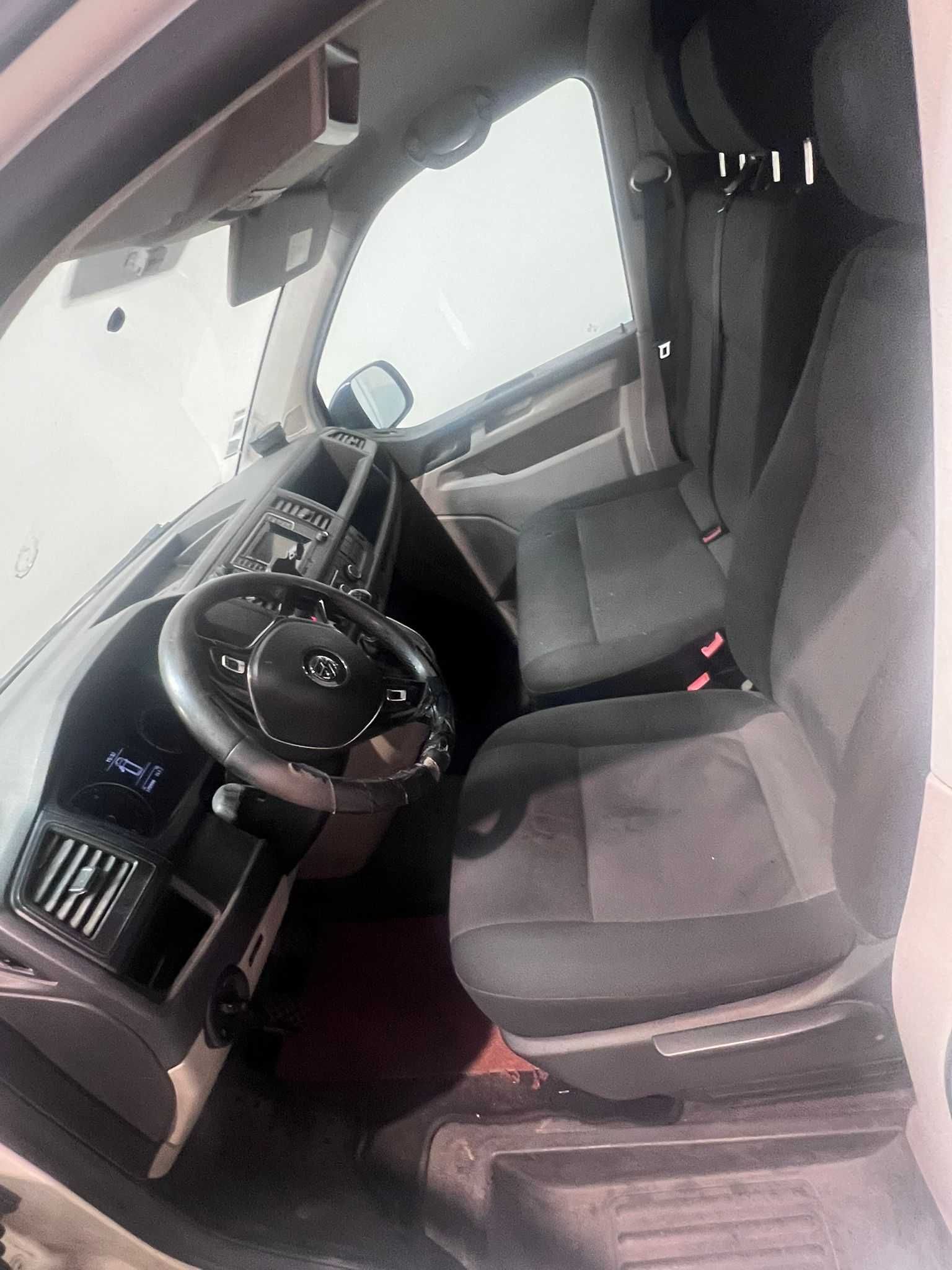 VW Transporter 2.0 TDI C/Ac Ano 2017