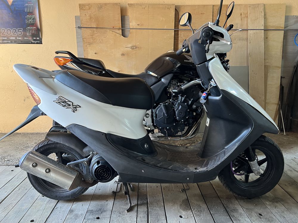 Скутер Honda dio 35 zx (поставлений на облік в мрео)