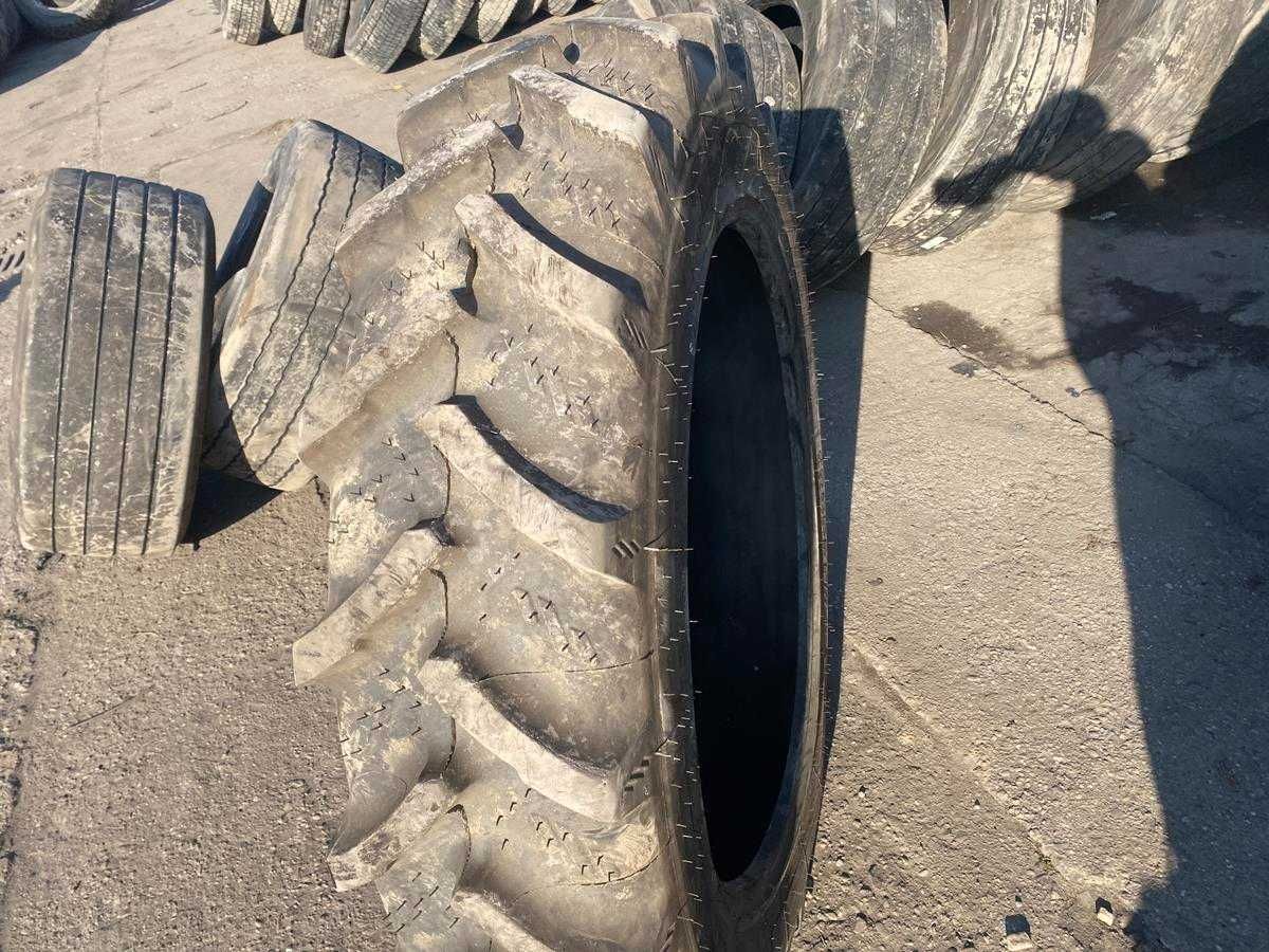 Opona Używana 270/95r32 Kleber Cropker 100% Bieżnika Radial