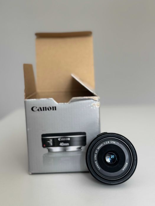 Canon EOS 6D + Obiektyw 85mm EF 1:1.8 + Obiektyw EF 40mm 1:2.8