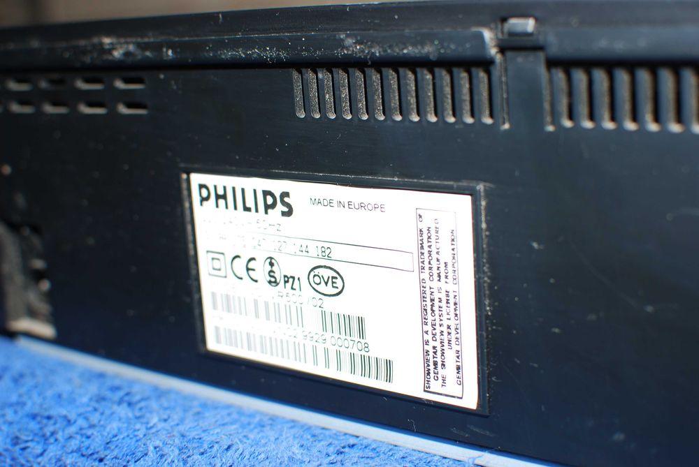 Magnetowid Philips HiFi z pilotem
