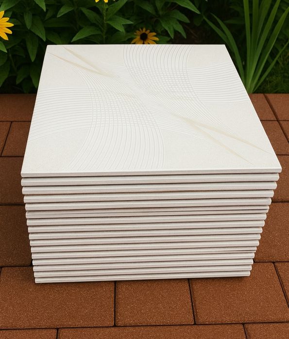 Płytki gresowe 30×30 – beżowe z delikatnym geometrycznym wzorem