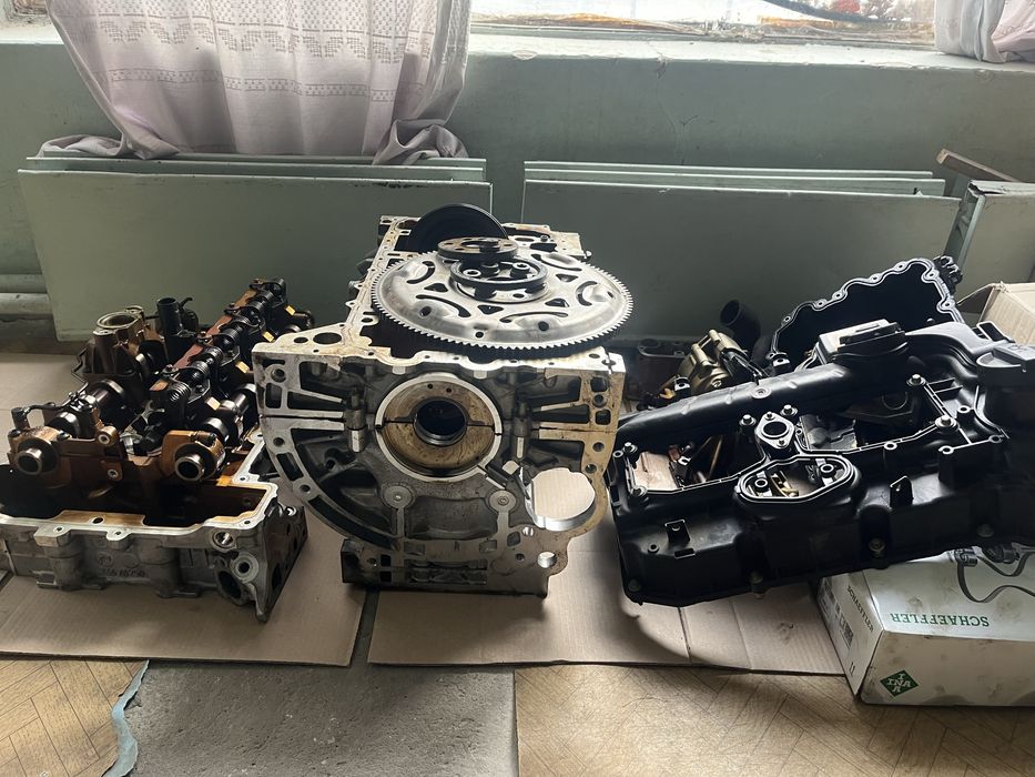 Блок шатуни ,поршень, гбц в зборі  N20b20