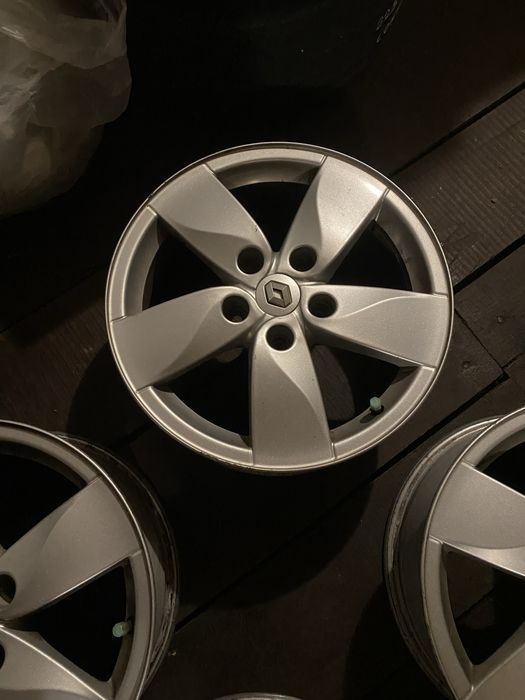 R16 5*114,3 et47 d66,1 Renault megane 3, scenic 3