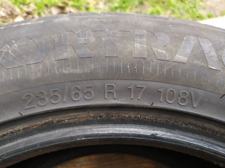 Шини літо Vredestein 235 65 R17