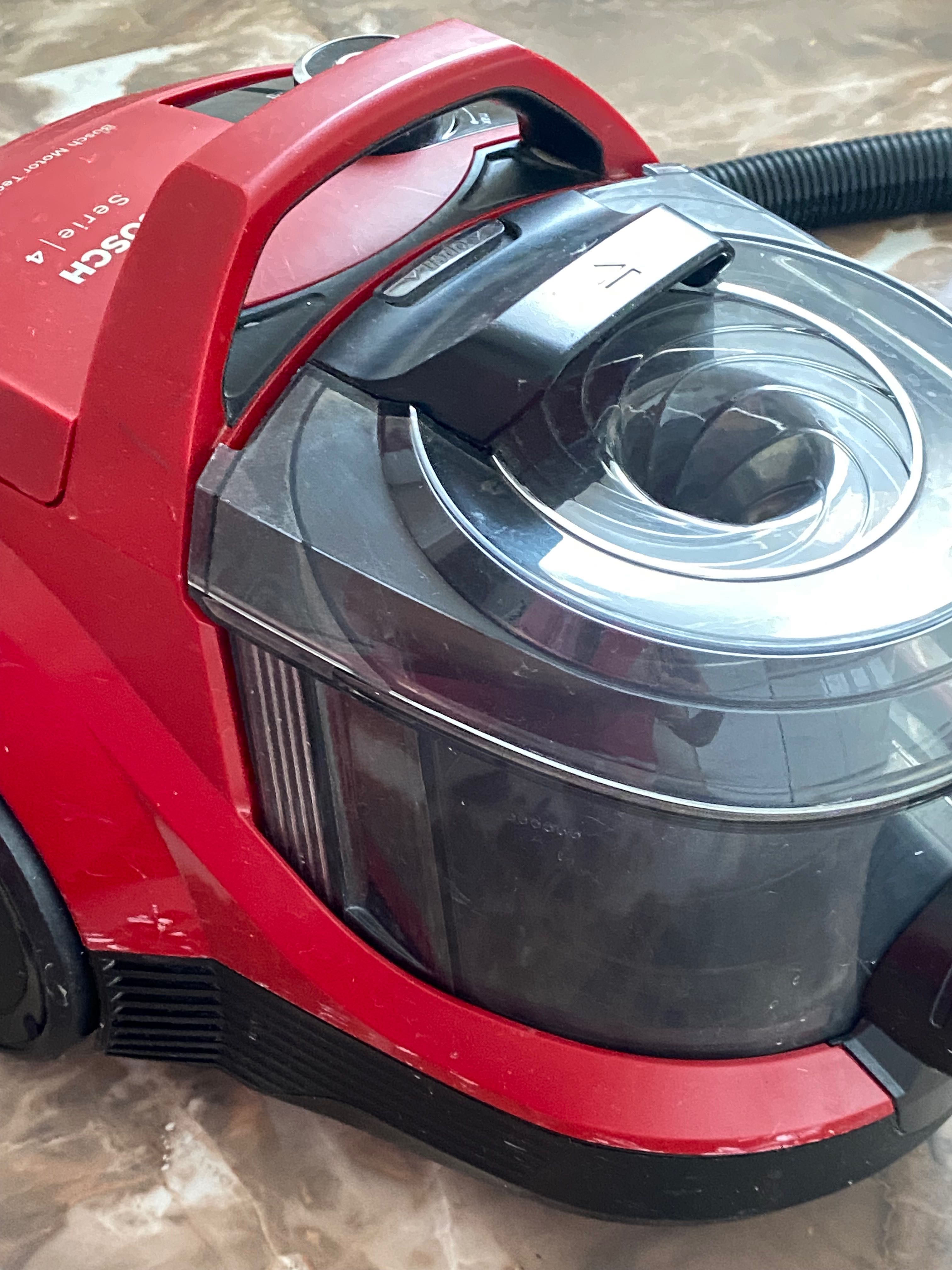 Пилосос без мішка BOSCH BGC21X350