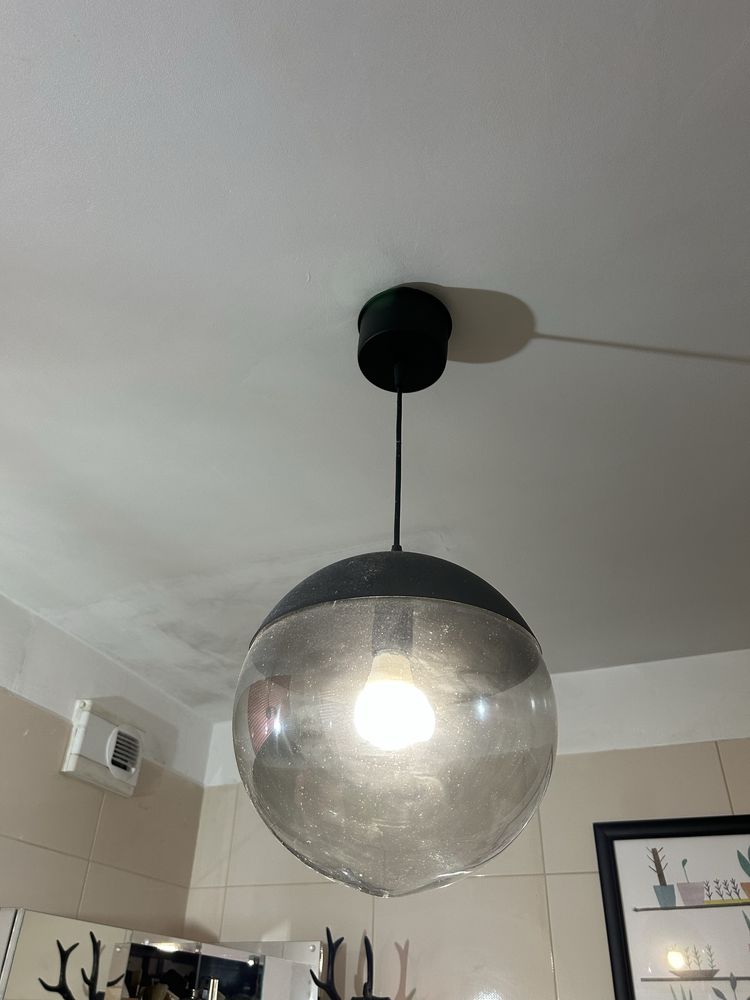 Lampa czarna kula H&M HOME