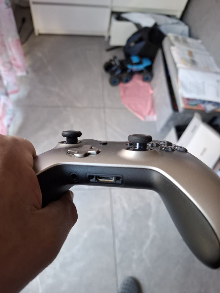 Pad xbox one S/X series PC limitowany phantom