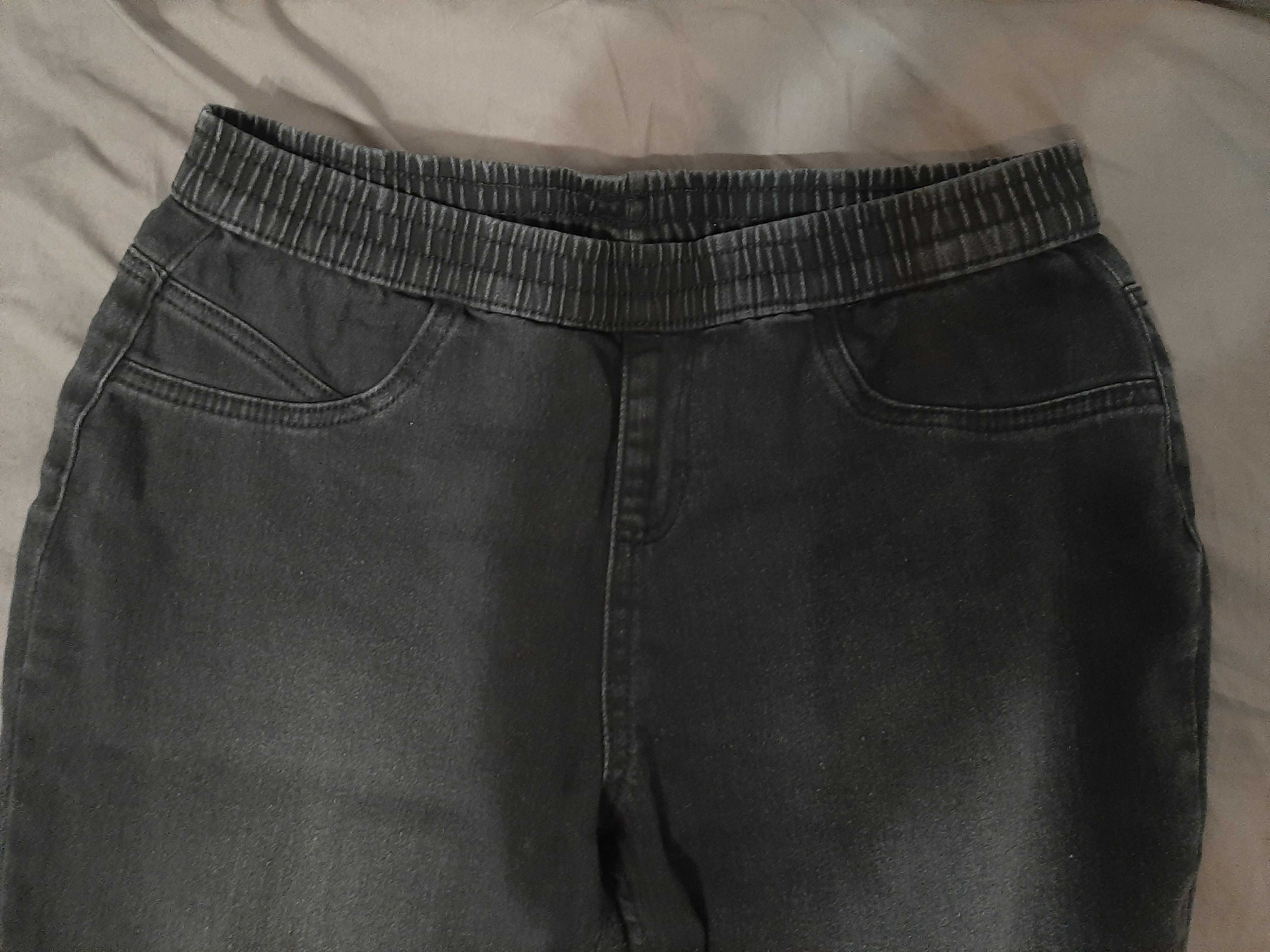 Spodnie czarne rozmiar L