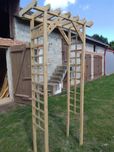 Pergola ogrodowa drewniana