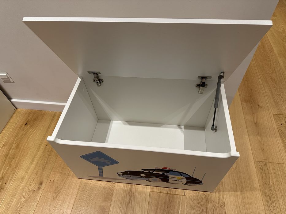 Skrzynia na zabawki firmy Meblik