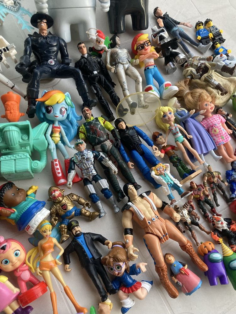Coleção de figuras Vintage e Recentes Brinquedos LEGO Final Fantasy