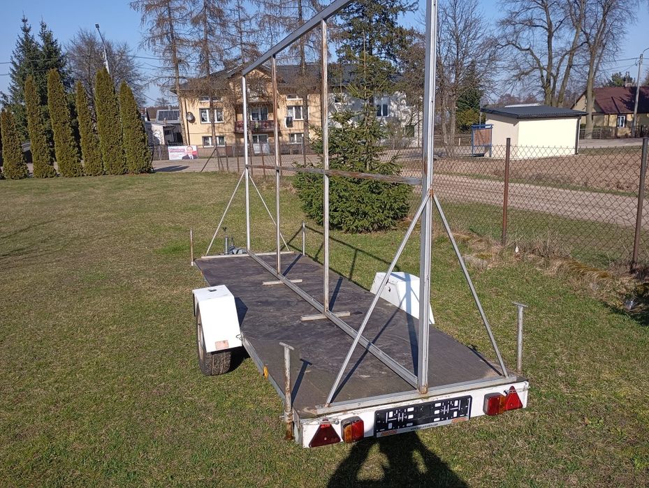 Przyczepka platforma reklamowa 4m na 1.25m i 2m wysoka ocynkowana