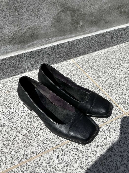 Traje Académico Feminino - Universidade de Aveiro