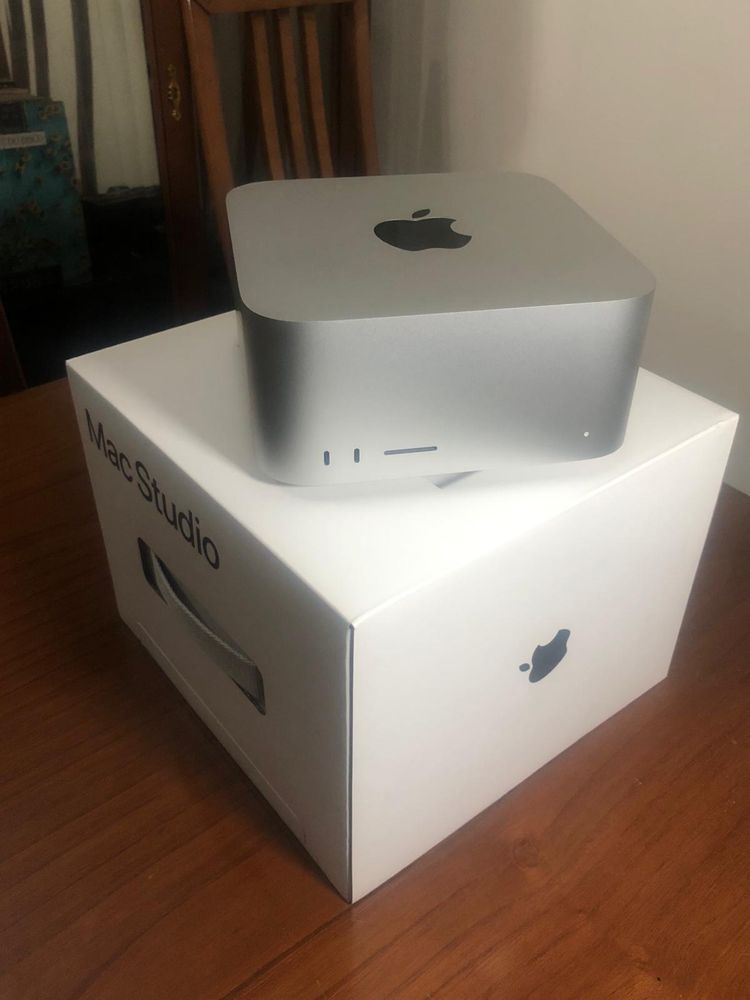 Mac Studio M1 max