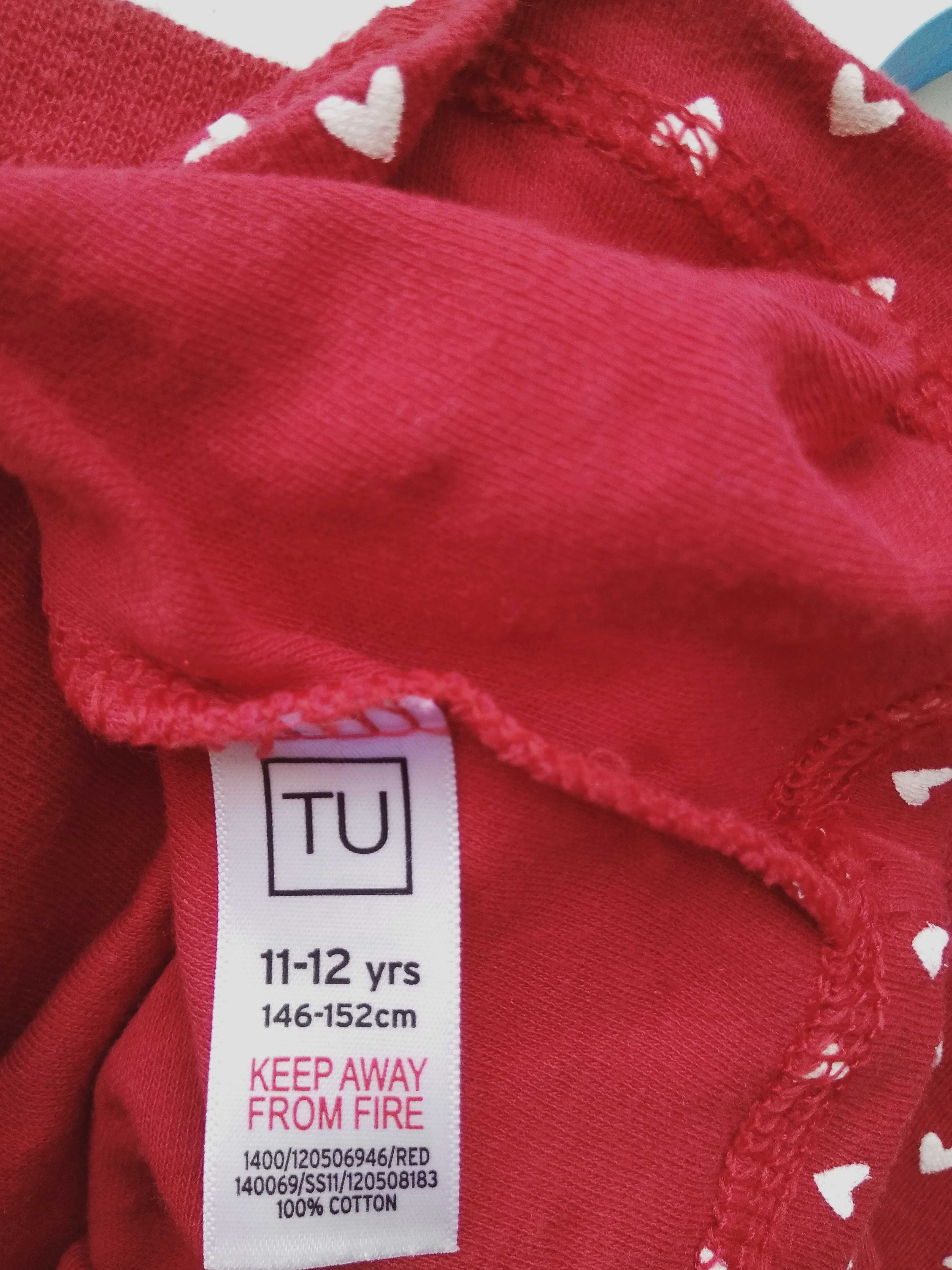 Красная в белые сердечки футболка на девочку 11-12 лет/хлопок