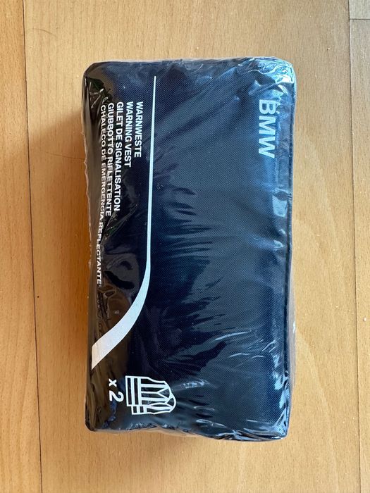 Kit / Conjunto de material de limpeza automóvel (Interior e exterior)