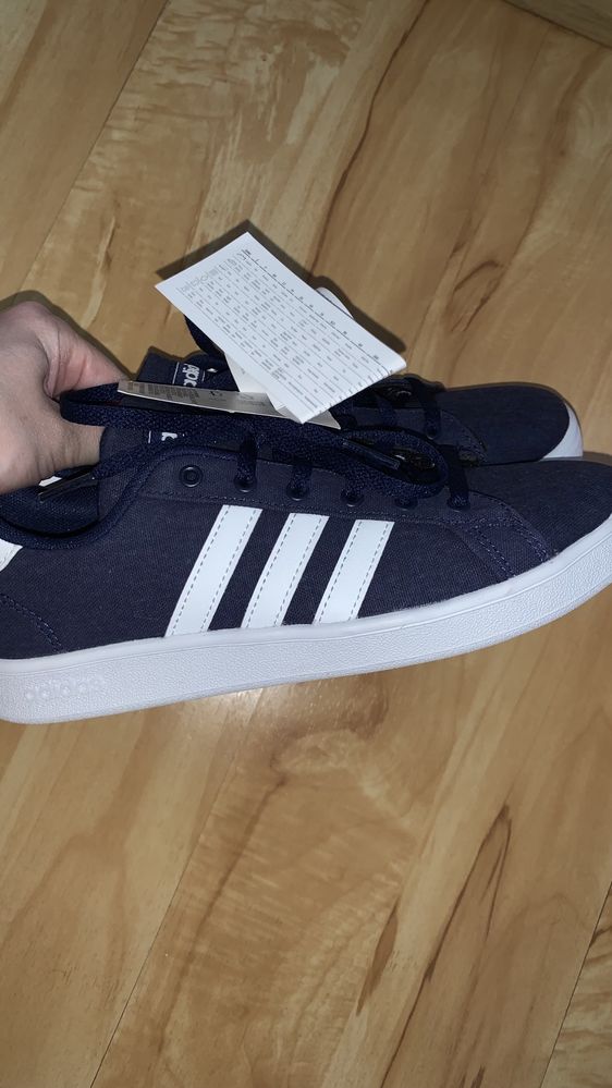 Кросівки кроссовки adidas