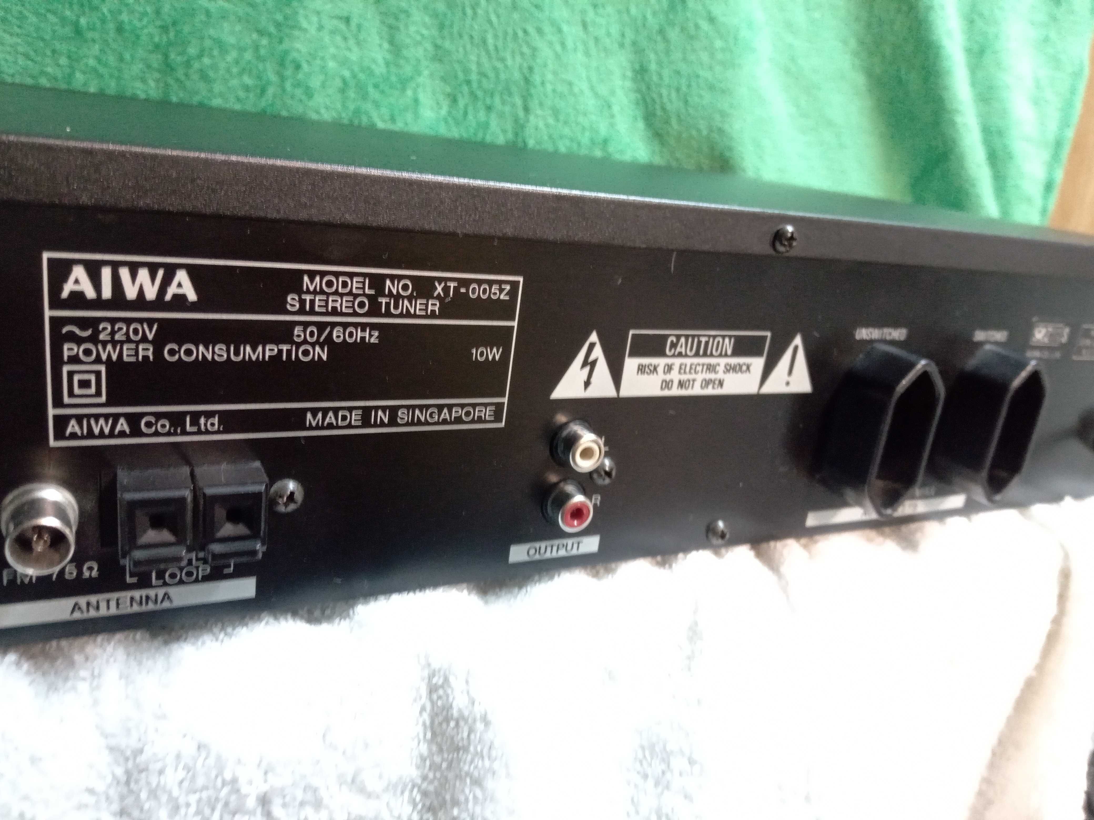 Tuner AIWA XT005 cyfrowy