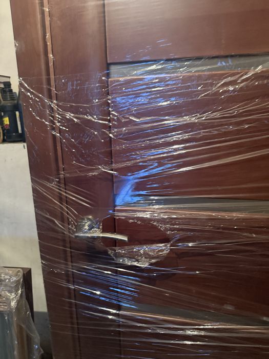 Двери с коробом новые 90 на 210см