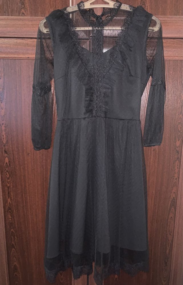 Нова фатинова чорна двошарова сукня