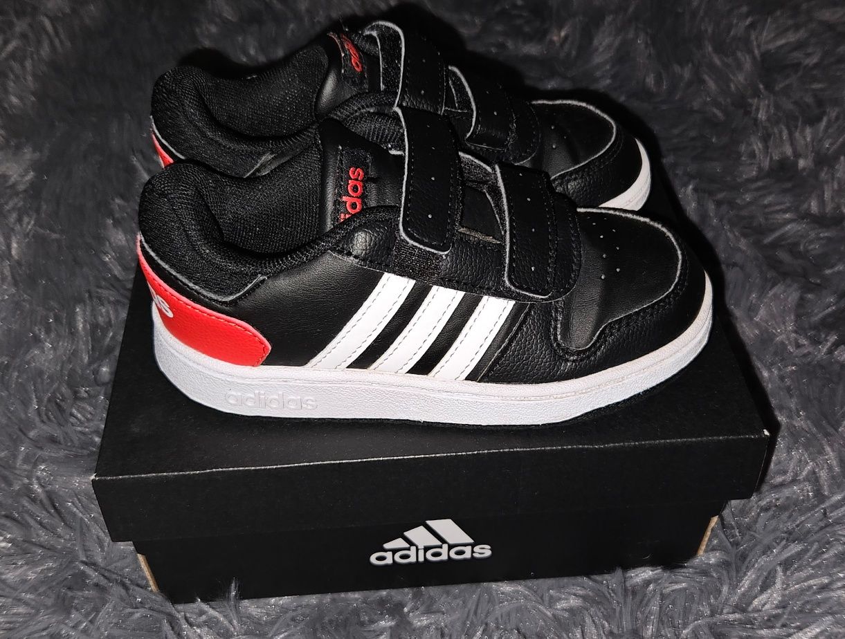 Buty sportowe/adidasy Adidas hoops 2.0 rozmiar 27