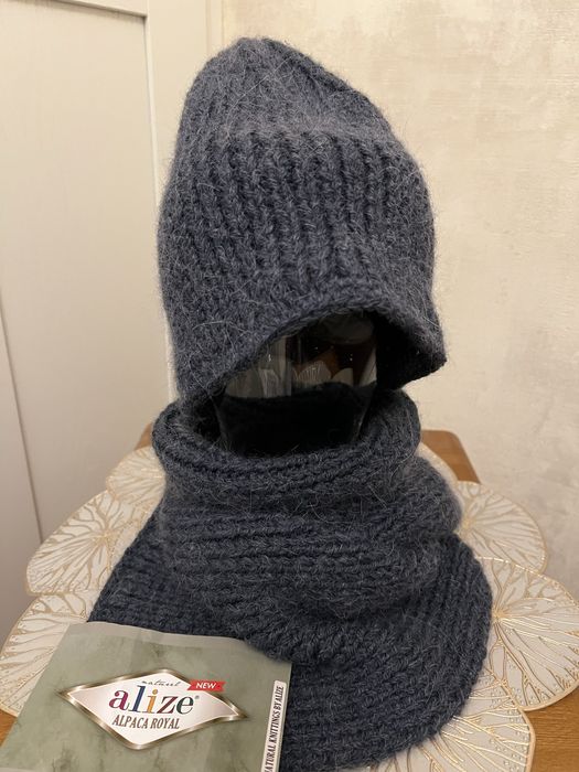 Komplet (czapka + komin/szalik) ręcznie robiony na drutach - NOWY