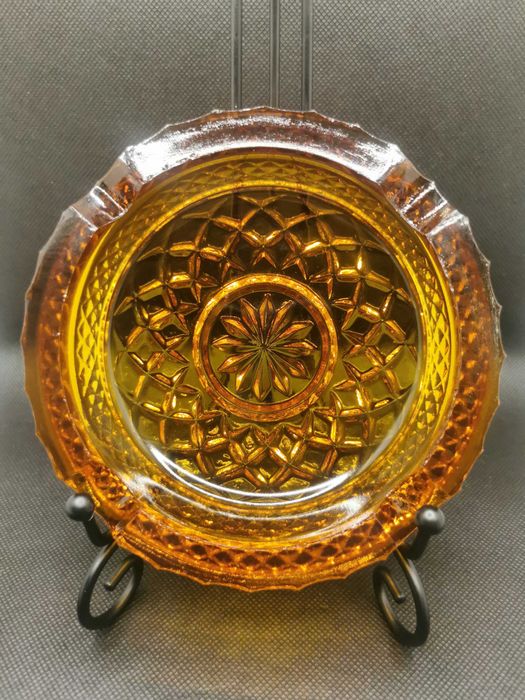 Popielnica bursztyn PRL