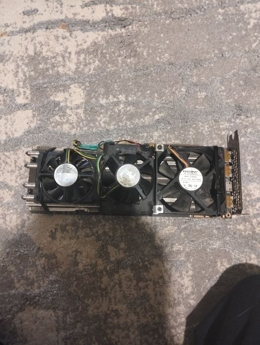 Відеокарта 10 80 ti 11 gb