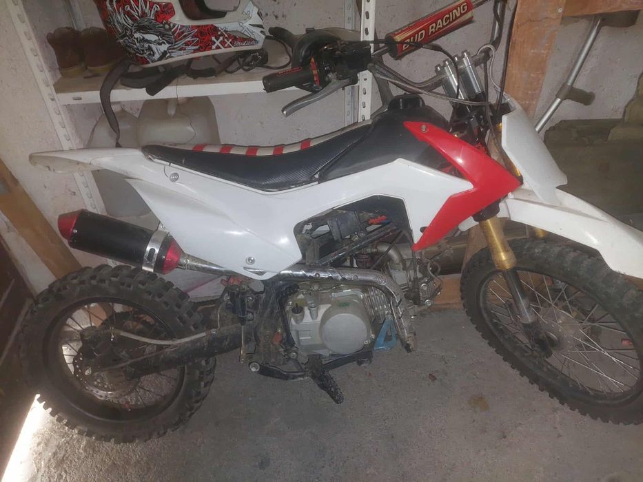 Vendo pit bike 140
