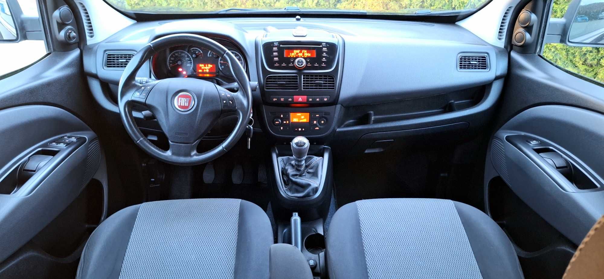 FIAT DOBLO 1.4 benz 120KM 5drzwi#Osobowy#Klima#Alu#Czujniki#Relingi