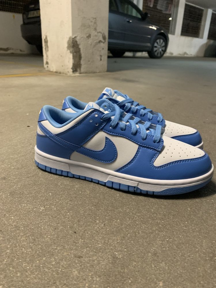 Nike dunk low university blue