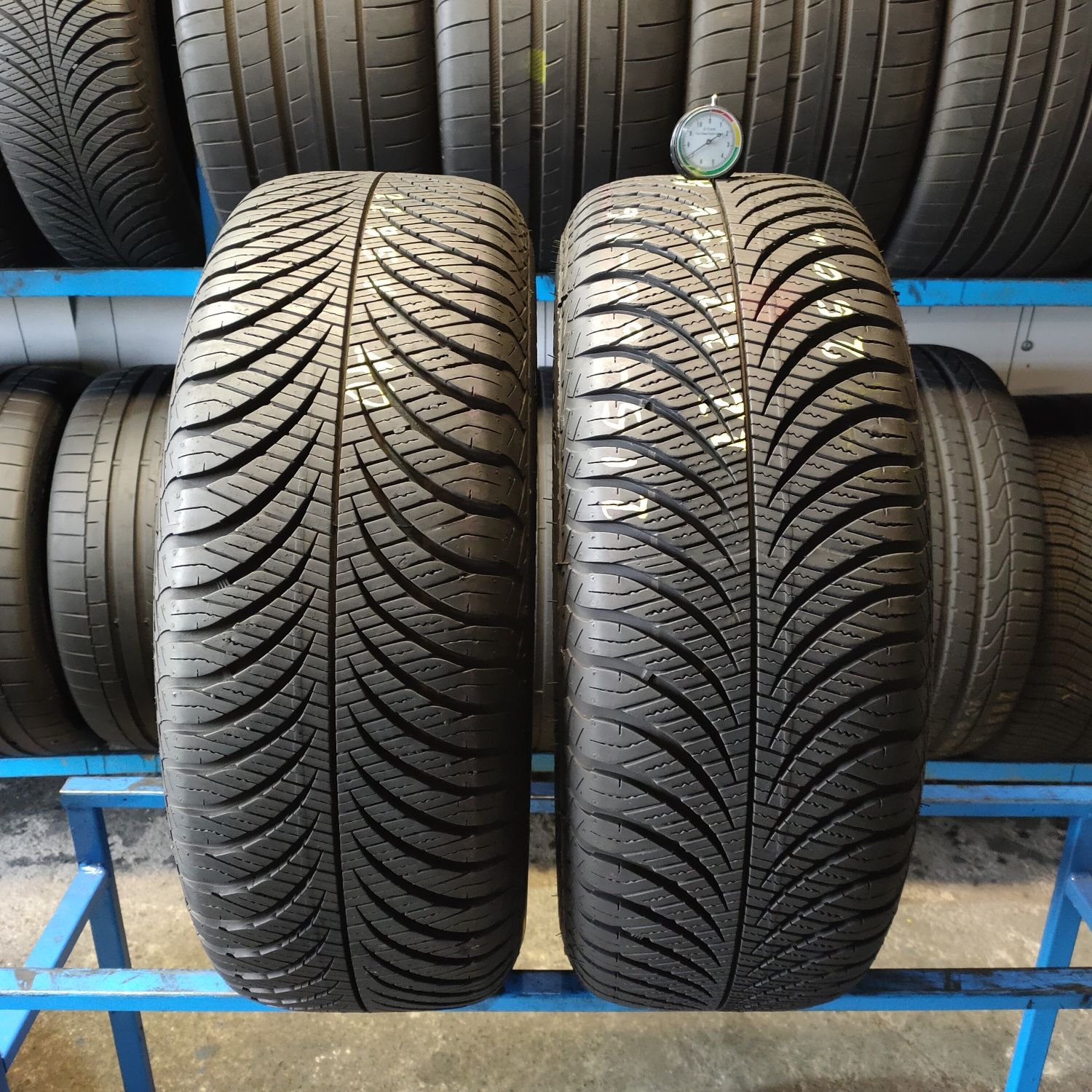 215/60r16 GoodYear Vector4Seasons 2022r 7,2mm AO