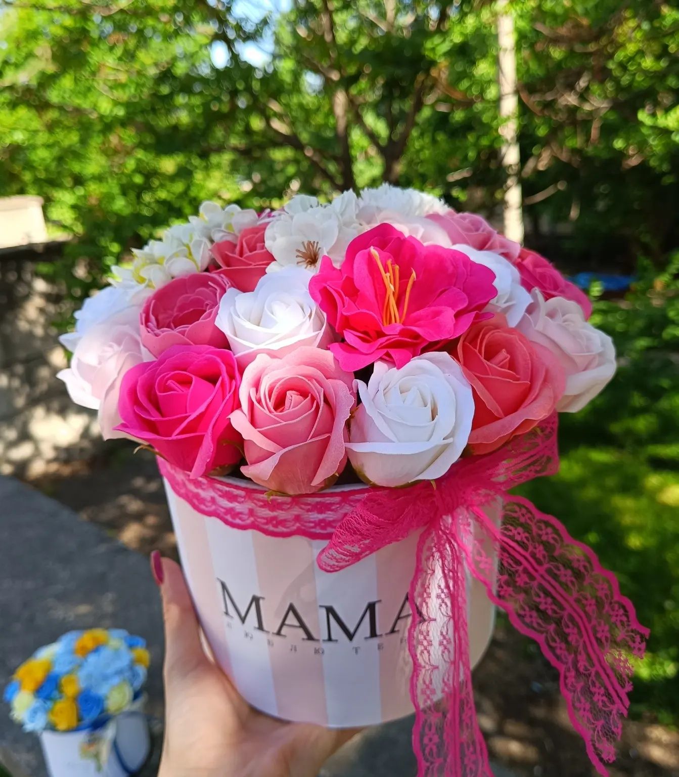 Подарунок мамі. Букет з цукерок та мильних троянд. подарунок вчителю
