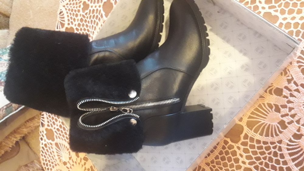 Терміново розпродаж ! Чобітки,ботинки 2 в 1) 40,41